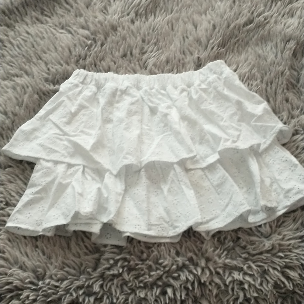 Mini Skirt - Picture 4 of 4